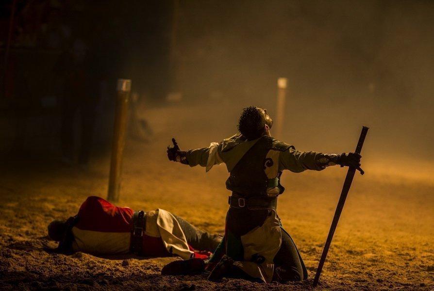 Desafío Medieval Cena-EspectáculoCena Espectáculo Desafío Medieval Cena-EspectáculoCena Espectáculo