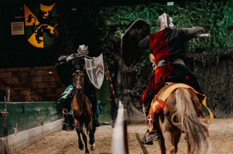 Desafío Medieval Cena-Espectáculo Alfaz del Pi Desafío Medieval Cena-Espectáculo Alfaz del Pi