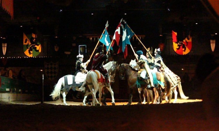 Presentaciones de Cargos Festeros Desafío Medieval Cena-Espectáculo Alfaz del Pi